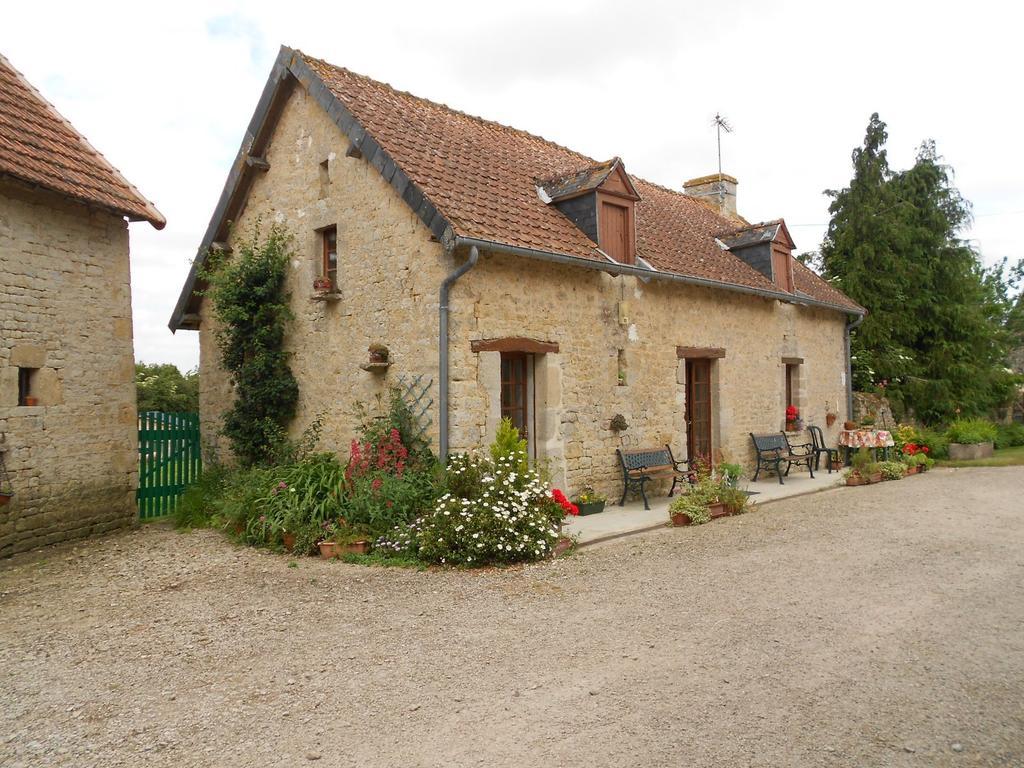 Ferme Manoir La Fiere Bed & Breakfast Sainte-Mère-Église Екстериор снимка