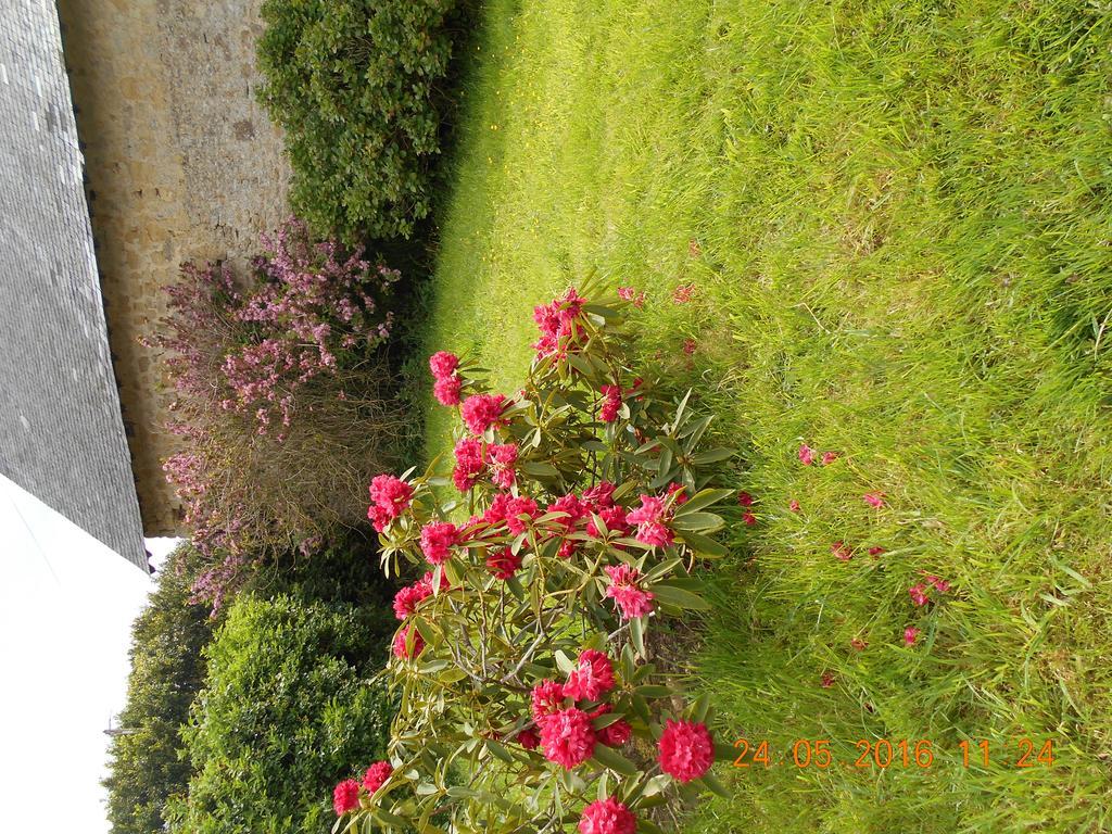 Ferme Manoir La Fiere Bed & Breakfast Sainte-Mère-Église Екстериор снимка