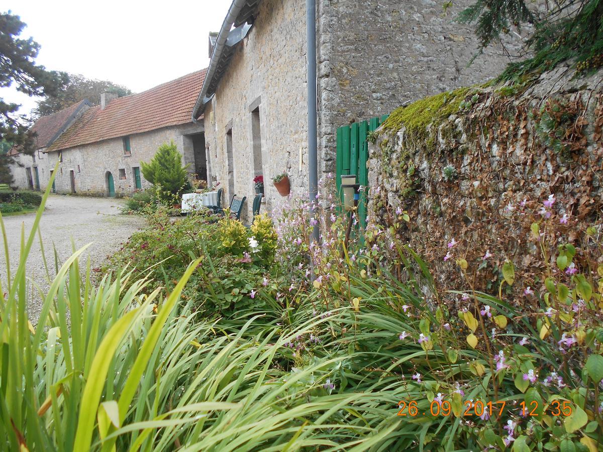Ferme Manoir La Fiere Bed & Breakfast Sainte-Mère-Église Екстериор снимка