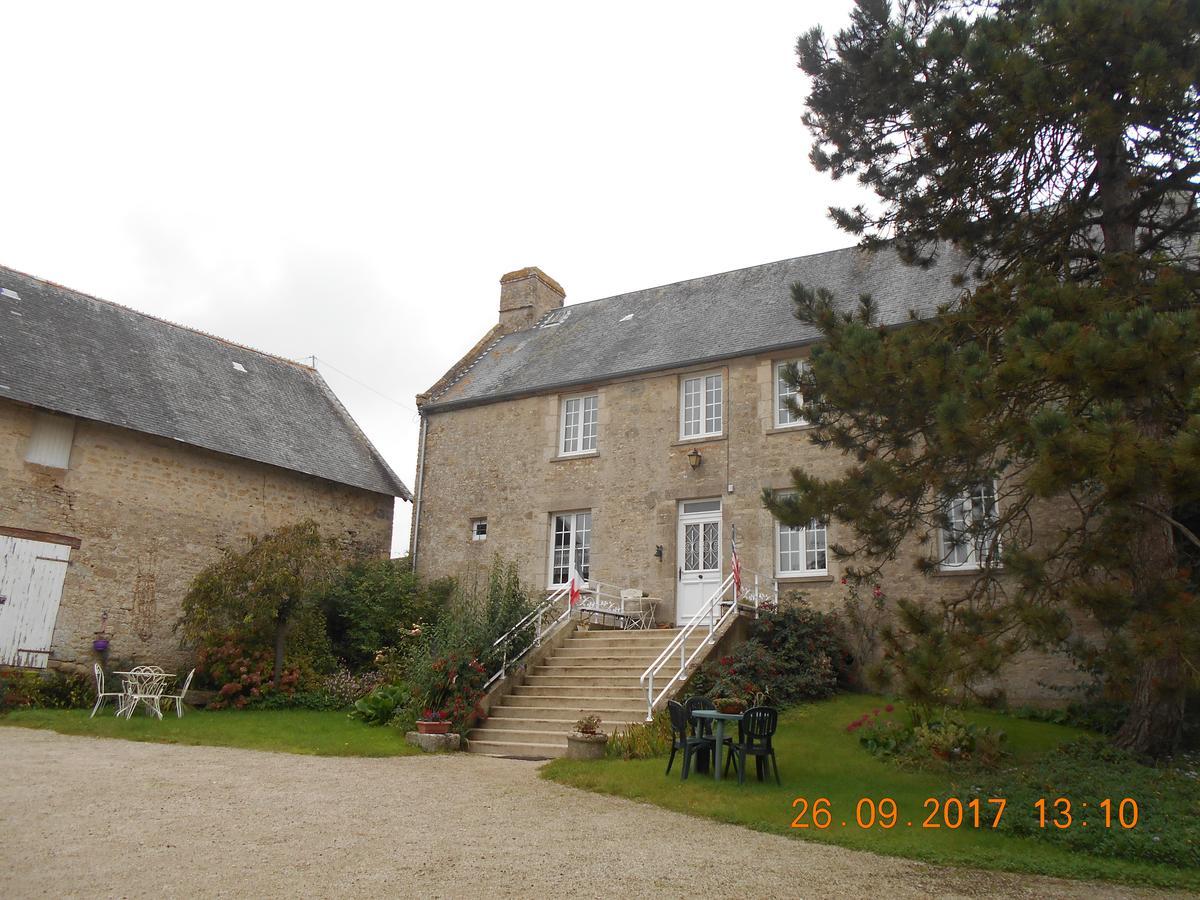 Ferme Manoir La Fiere Bed & Breakfast Sainte-Mère-Église Екстериор снимка